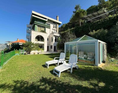 Luxury Villa in Prime Location