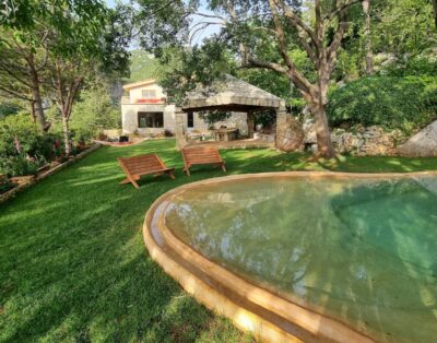 Private Villa with Garden and Pool in Tannourine
